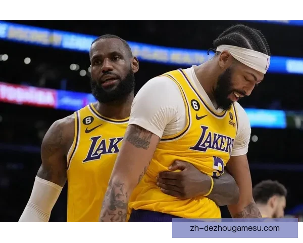 湖人对阵爵士季后赛激战再度上演 洛杉矶勇闯西部晋级之路