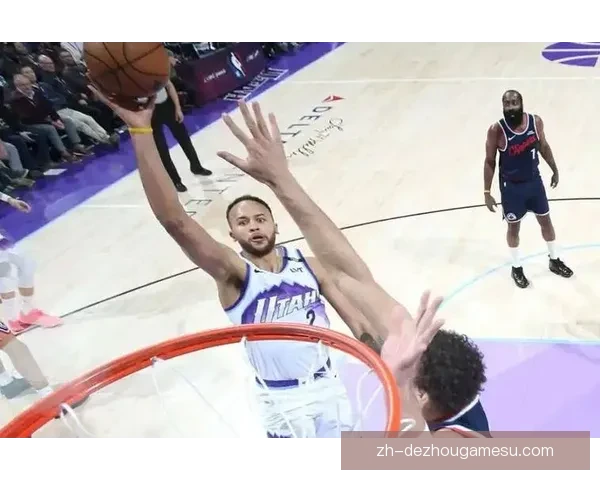 犹他爵士惜败快船 失利背后分析与比赛精彩瞬间回顾